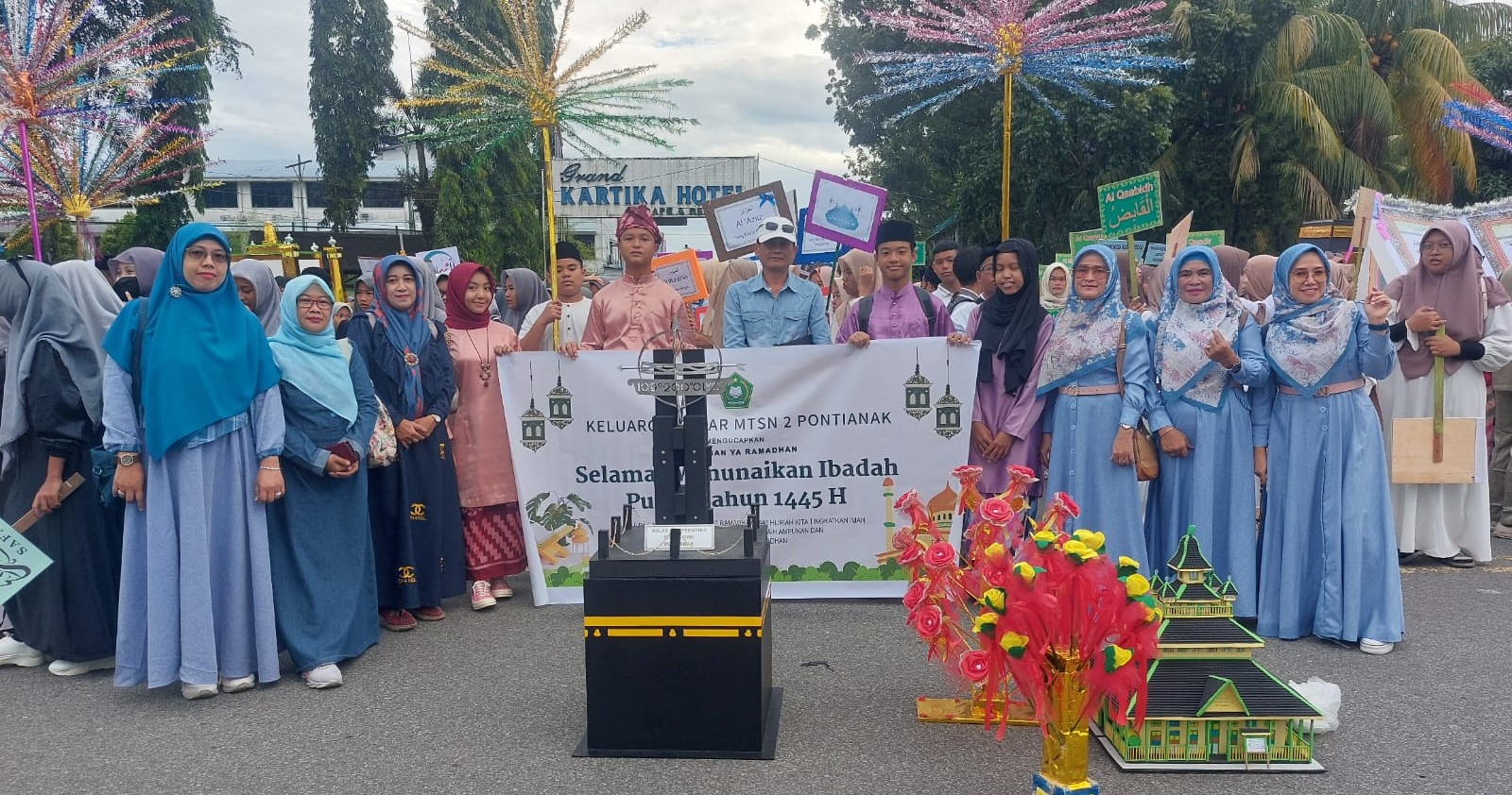MTs.N 2 Pontianak Ikut Meriahkan Pawai Ta’aruf WhatsApp Image 2024 03 13 At 16.14.35